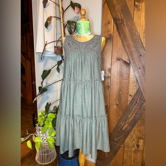 Spense Dresses & Skirts - Crochet Top Maxi Dress
